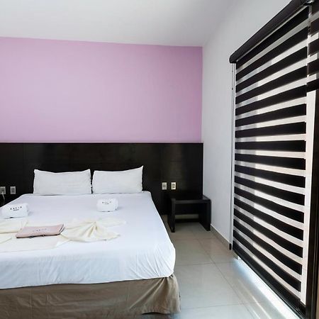 Hotel Ambra Playa del Carmen Esterno foto