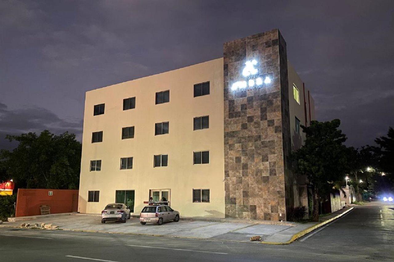 Hotel Ambra Playa del Carmen Esterno foto