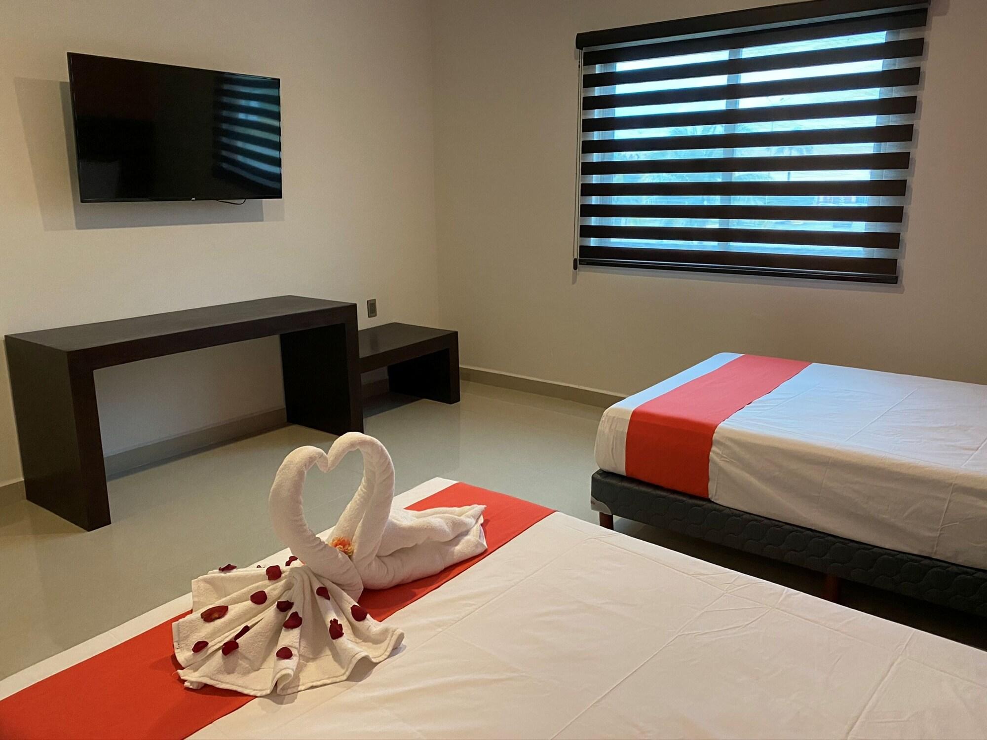 Hotel Ambra Playa del Carmen Esterno foto