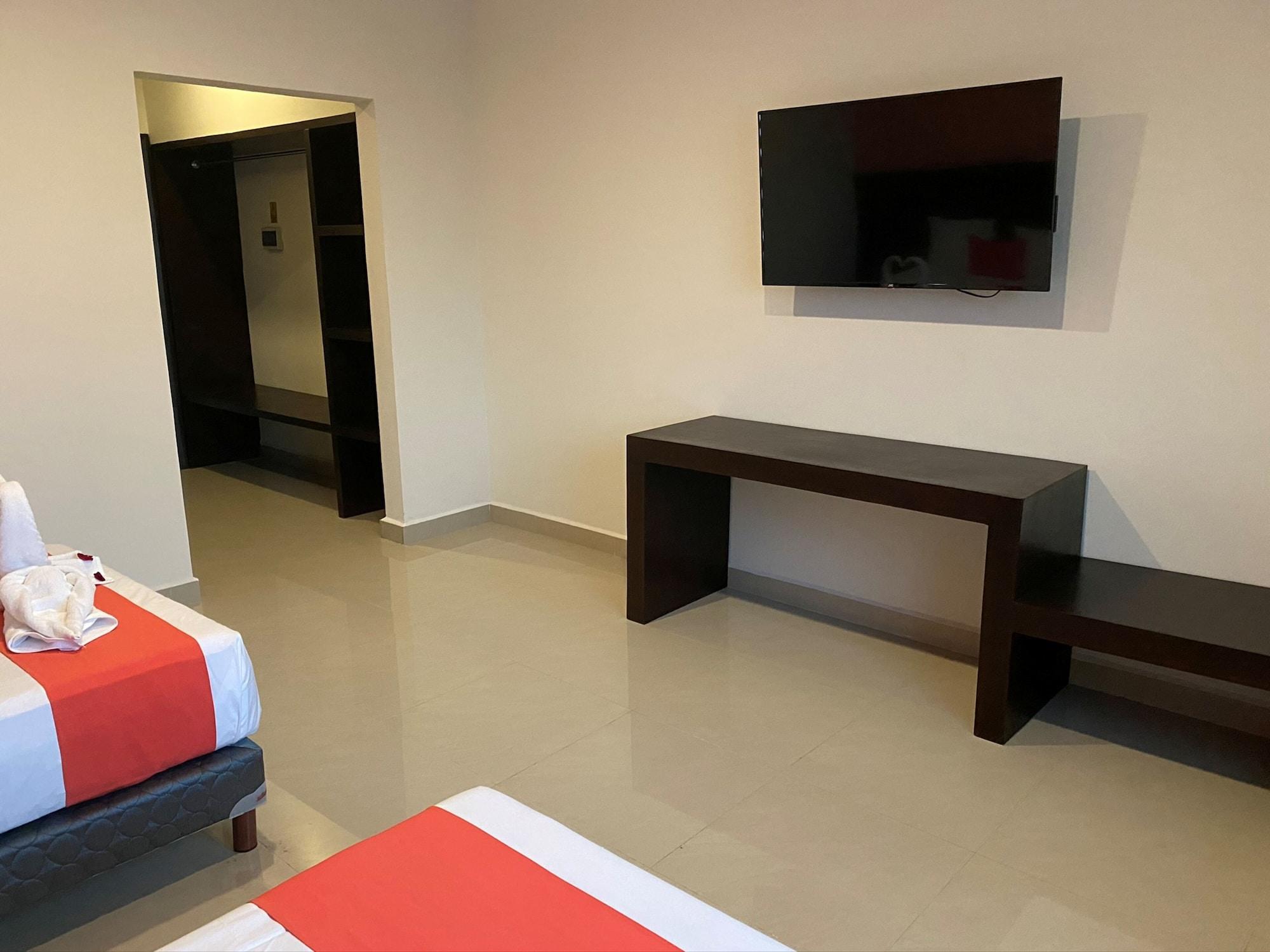 Hotel Ambra Playa del Carmen Esterno foto