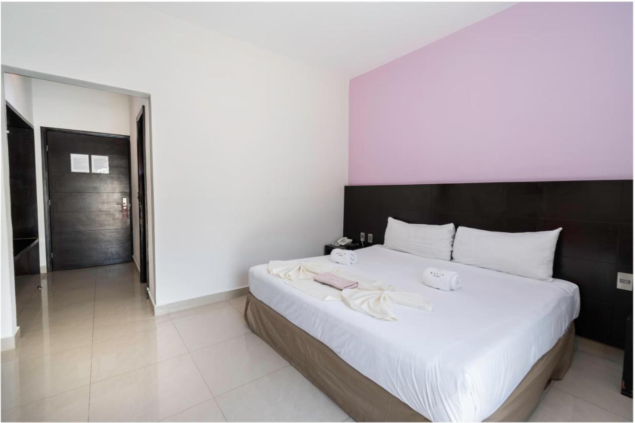 Hotel Ambra Playa del Carmen Esterno foto