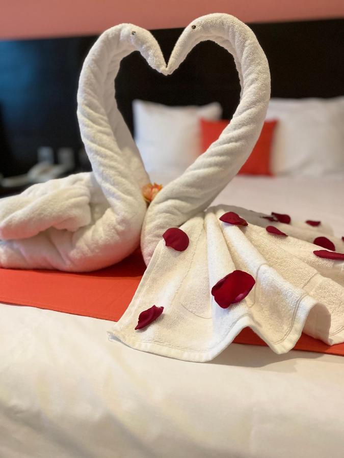 Hotel Ambra Playa del Carmen Esterno foto